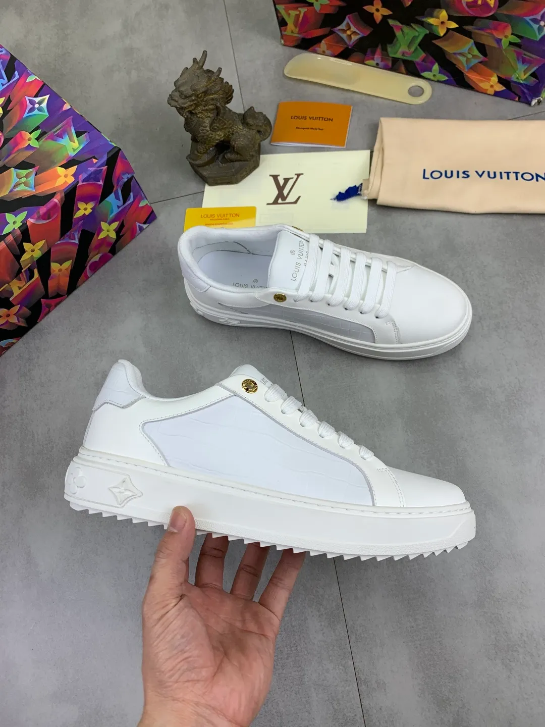 Men's men's shoes P520💰【New style】🆘High quality cowhide【Louis Vuitton】LV official website's latest model🎁casual and fashionable men's shoes👟hot style💥simple and elegant style, exclusive for trendy men. Unique official website's latest brand elements👑original decoration, fashionable and generous, the fabric is made of original denim➕comfortable and breathable mesh lining➕cow leather feet ✅The official website specifies wear-resistant casual outsole, the classic model is taken in real life🎬Color: 5⃣️colors available😍Number of codes: 38-44 Full set of packaging